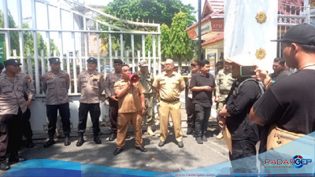 Aksi Demo Para Petani Tentang Kasus Lahan Perkebunan Sawit
